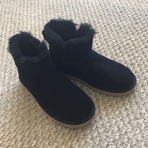 Koolaburra by UGG mini boots